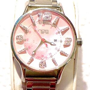 Noa automatic watch pink pearl face with diamond numbers